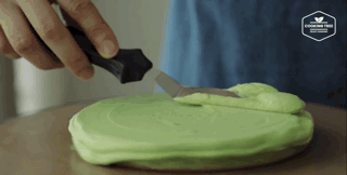 蛋糕抹奶油過程