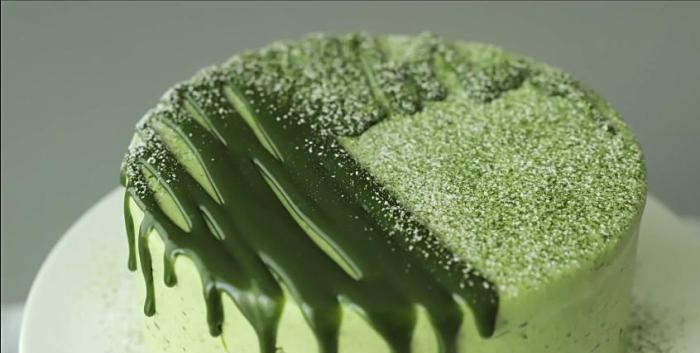 抹茶淋面巧克力蛋糕成品