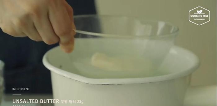 溫熱牛奶與黃油