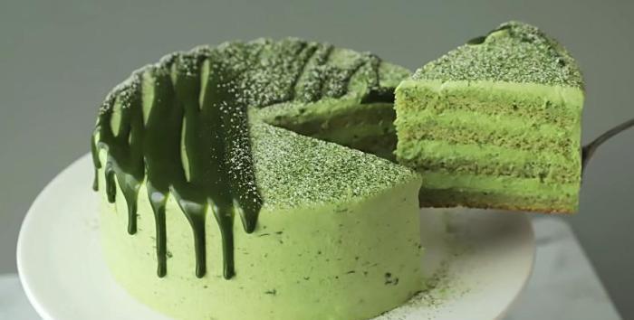 切面展示抹茶蛋糕層次