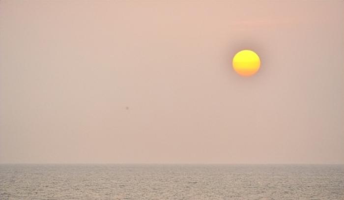 西平安名崎夕陽